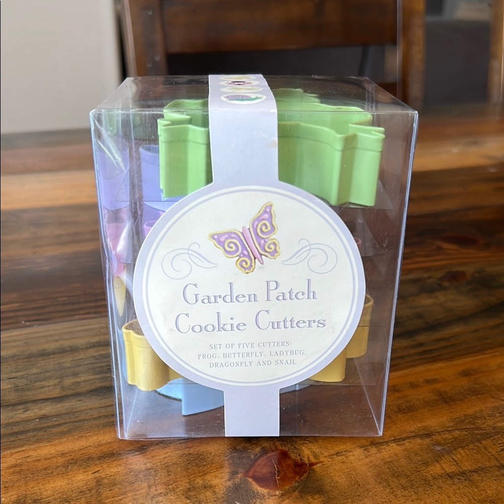 William Sonoma Garden Patch Cookie Cutters Set